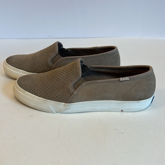 Keds Taupe Vegan Suede Slip-on Sneakers Women’s size 8.5 - Picture 4 of 9
